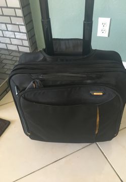 Targus rolling laptop case