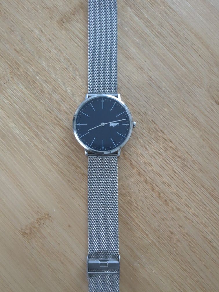 Excellent Condition Men´s Lacoste Silver Mesh Watch...