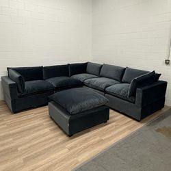 Bellamia Collections Luna 5-piece modular sectional w/ottoman