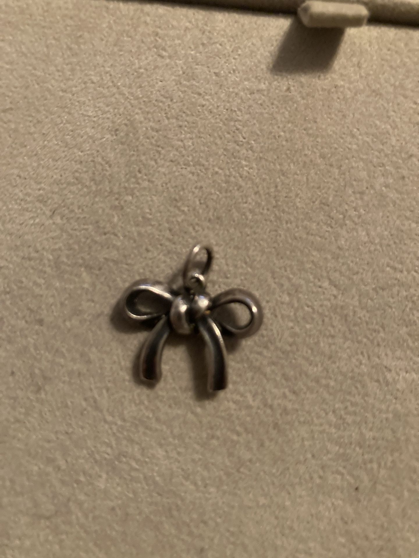 James Avery Retired Bow Charm