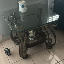Coffee Table and End Table