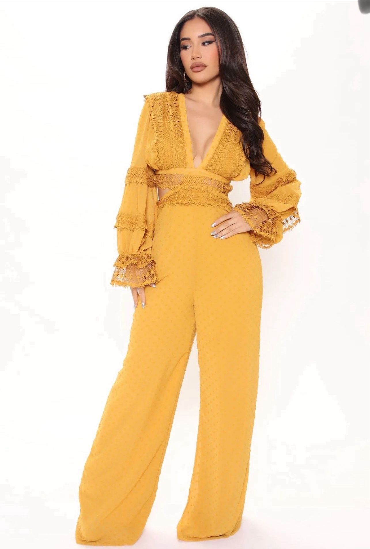 Fashion Nova Jumpsuit / Traje De Mujer Fashion Nova