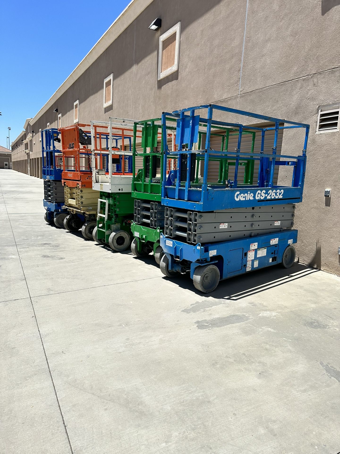Scissor Lifts & Equipment Trailer for Sale in Las Vegas, NV OfferUp