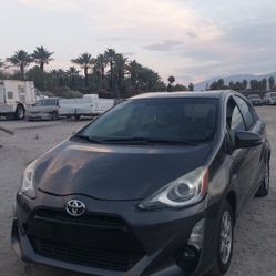 2016 Toyota Prius C