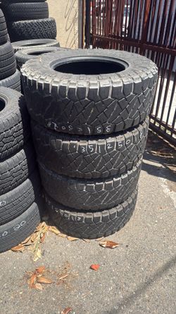 35x12.50 R18 Nitto rage grappler 10 ply for 380