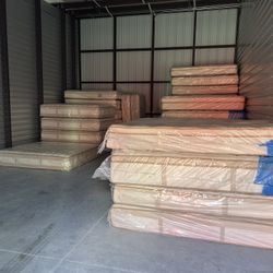 Luxury Saatva & Tempur-Pedic Mattresses – 50-80% Off!     •    Brand New, Minor Blemishes (Nothing That Affects Comfort)     •    King, Queen, Full, T