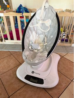 4moms MamaRoo Multi-Motion Baby Swing