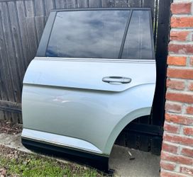 2018-2024 2021 VW Atlas Rear Driver Left door silver
