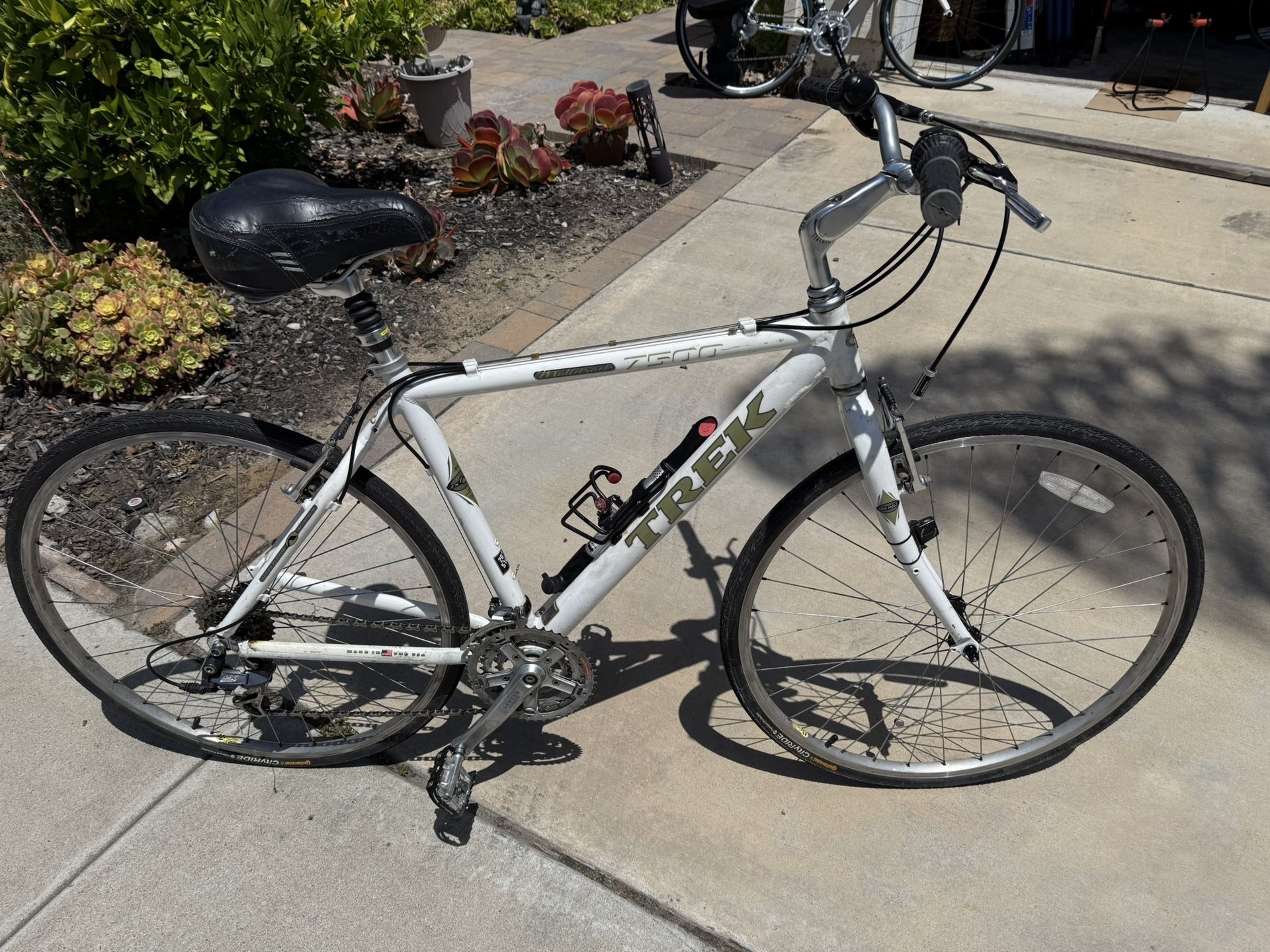 Trek Commuter Hybrid Bike