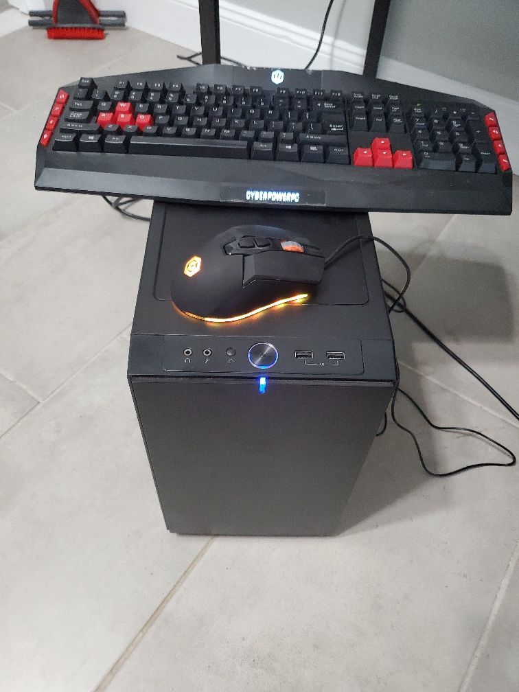 Gaming computer with mouse and keyboard