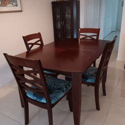 Dinning Table  and 4 Chairs