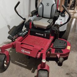 2022 52" Cut Exmark Commercial Zero turn