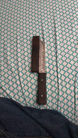 Damascus Steel Knife with Wood Handle