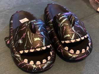 CloudShark Women 10  Sandals Slides 