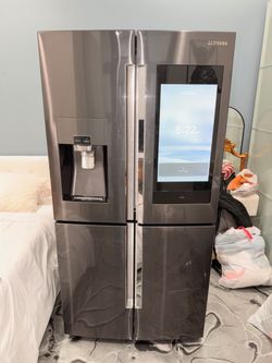 Black stainless Samsung refrigerator