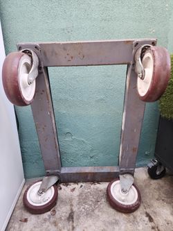 heavy duty dolly with crazy wheels.