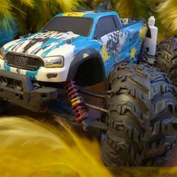 Brand new N Sealed  Extremely Big LAEGENDARY 1:10 Scale 4x4 Off-Road BEST MONSTER TRUCK IN TOWN!!!!!
