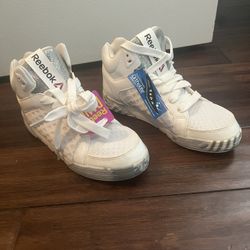 Reebok high tops BRAND NEW