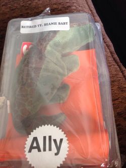 Beanie baby "ALLY" mint condition