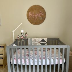Baby Crib And Mattress 