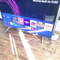 65”Samsung Crystal 4K 2160p UHD Smart TV Model UN65TU7000