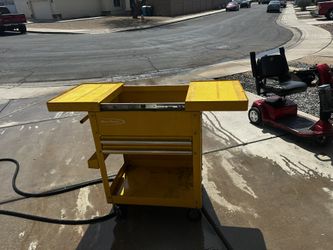Rolling toolbox