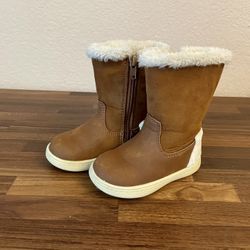 Carter’s Toddler Winter Boots; Size 5US