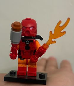 LEGO BIONICLE Cosplayer from Series 29 Collectible Minifigures (71052)