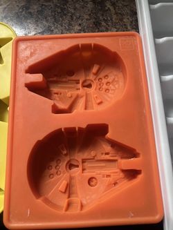 Five Ice Cube Trays Great For Parties 