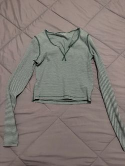 American Eagle Green Striped Long Sleeve Crop Top