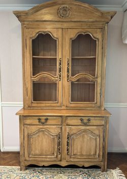 Gorgeous vintage Country French Provincial china cabinet or buffet 