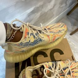 YEEZY BOOST 350 V2 Mx Oat