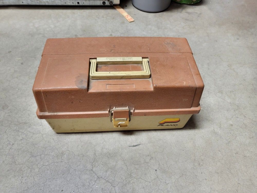 Fishing Boxes With Items