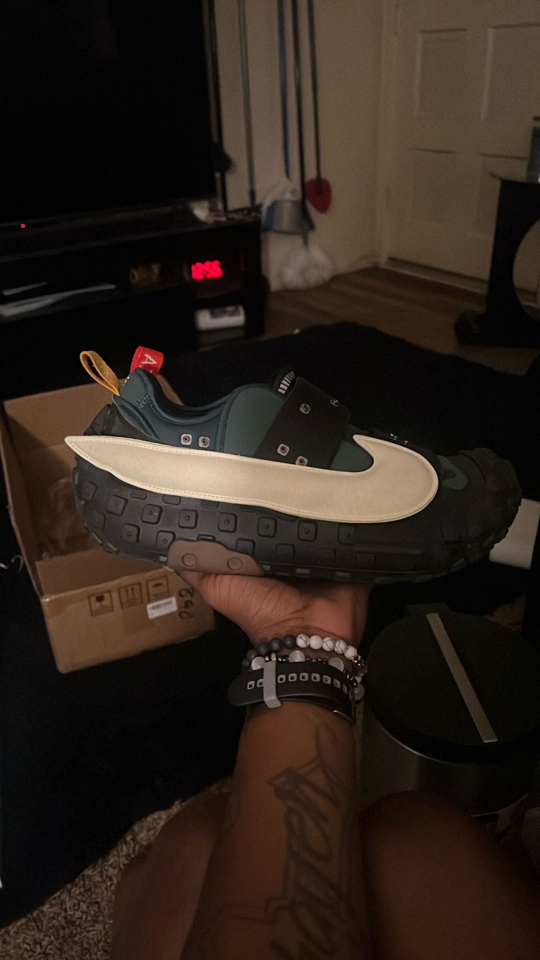 Nike Air Flea 2