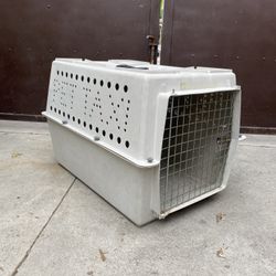 Doskocil Pet Taxi Dog Kennel, Small/Medium Dog, 26” L x  18” W x  17” H