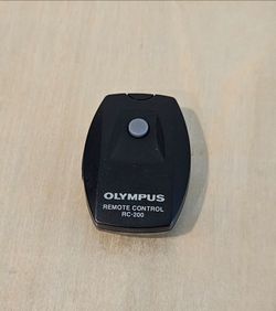 Olympus RC‐200 Infrared Wireless Remote Control for Film Cameras (no battery)