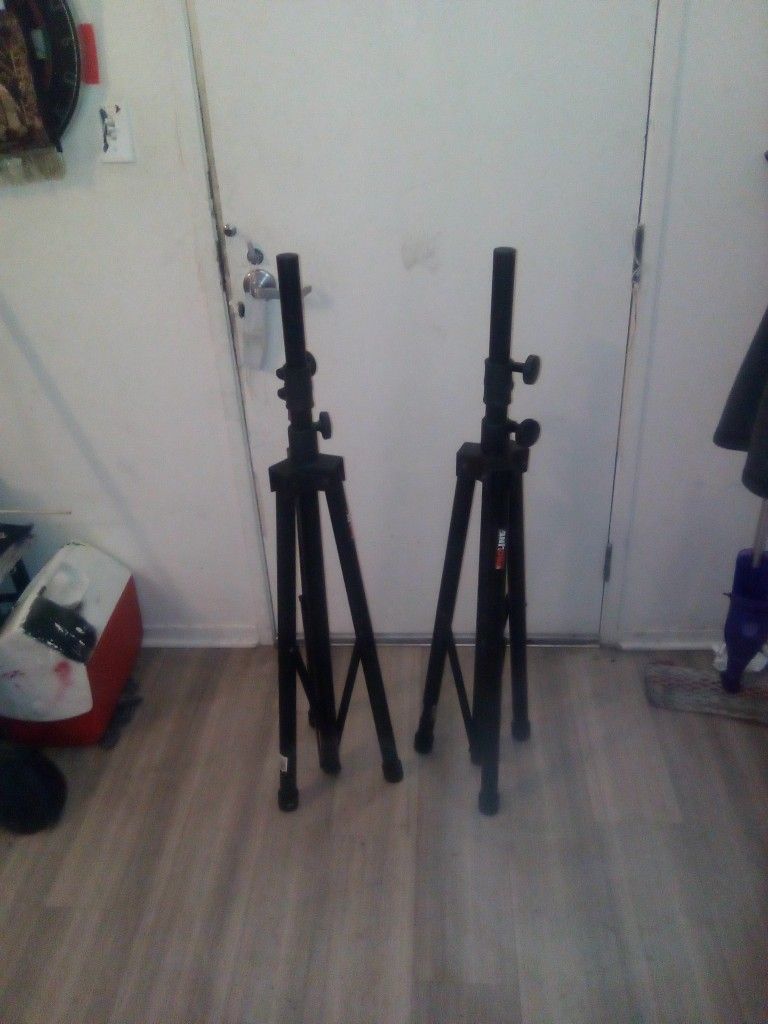Proline Speaker Stands