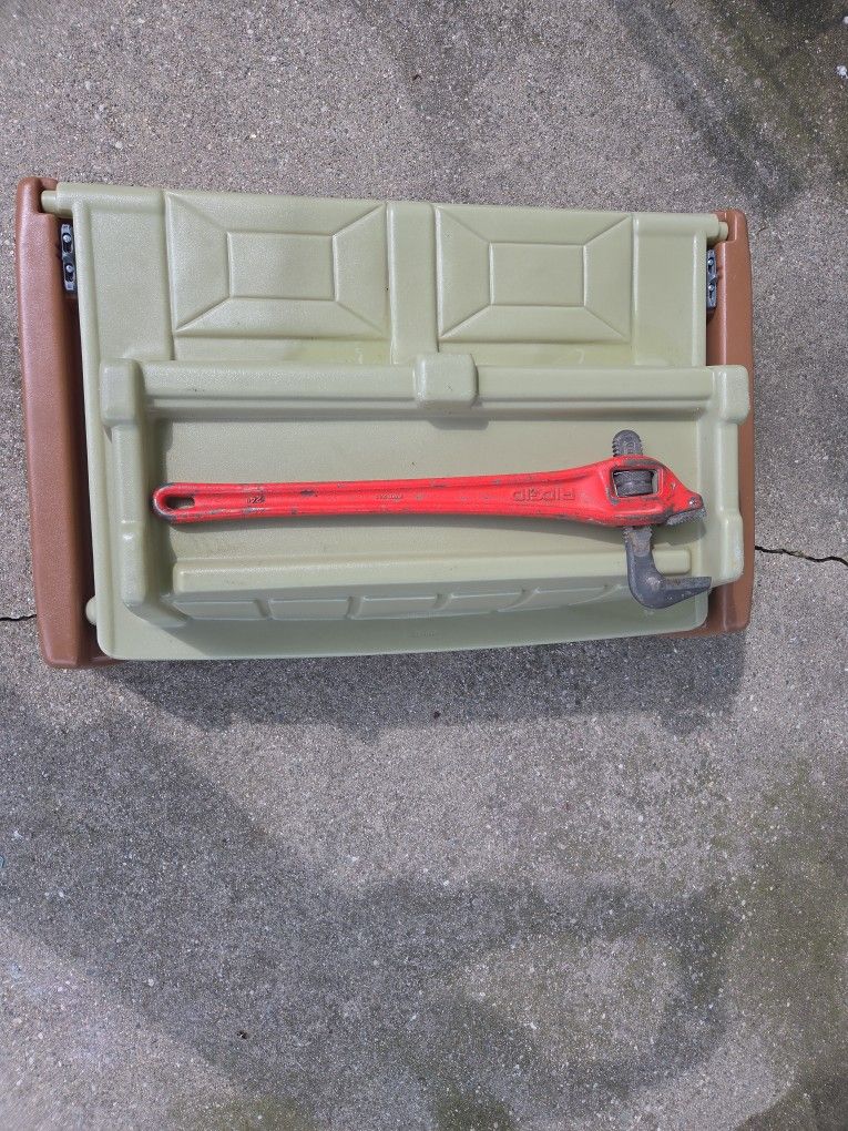 2ft Pipe Wrench Offset