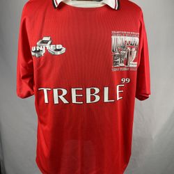Men’s Vintage XL Umbro Manchester United Championship Soccer Jersey 1999