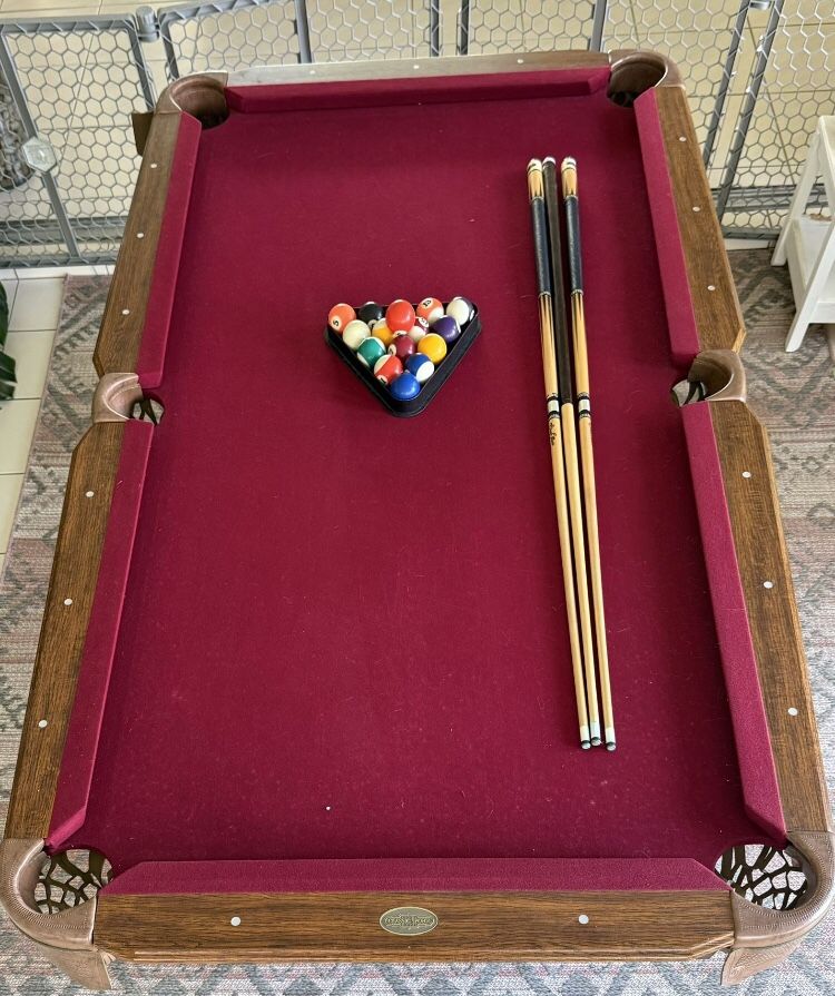 Pool Table 7.5 Ft