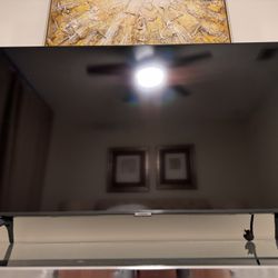 Samsung TV Monitor 43 In