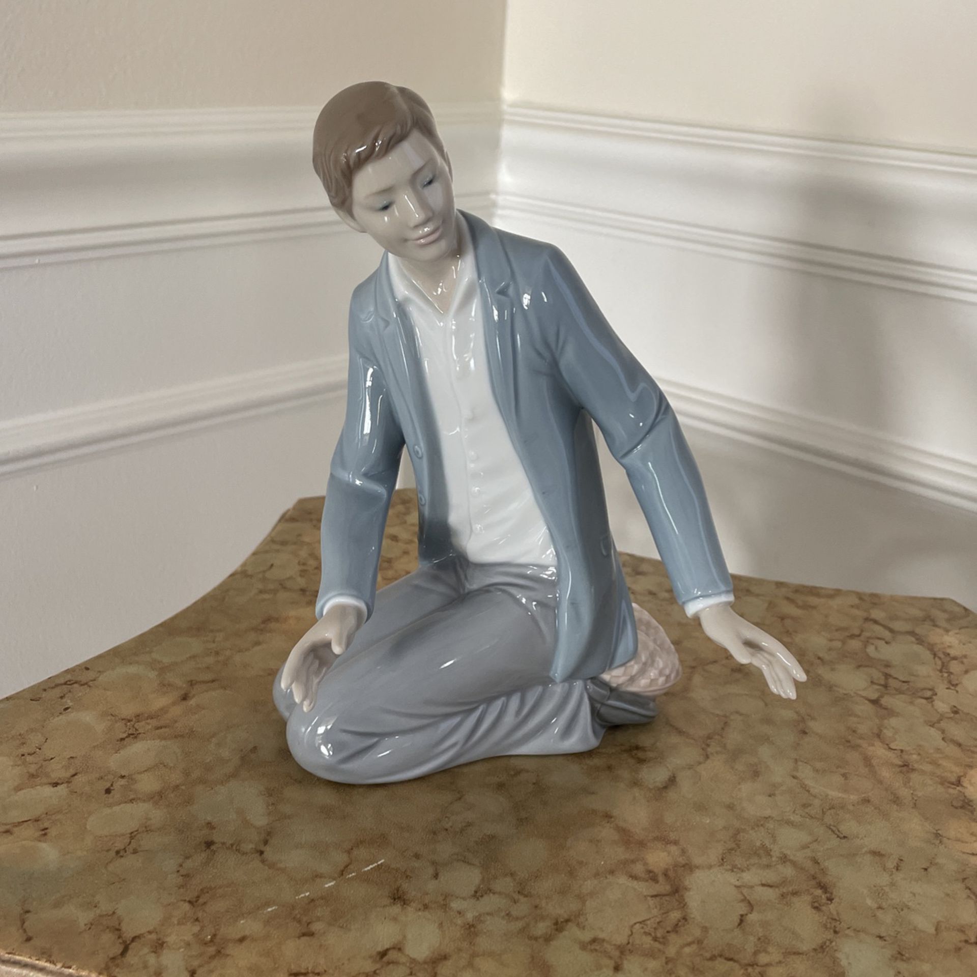Lladro “Caring Father”
