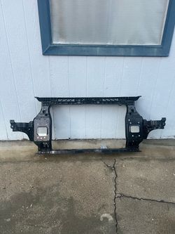 Kia sportage 2022-2025 radiator support