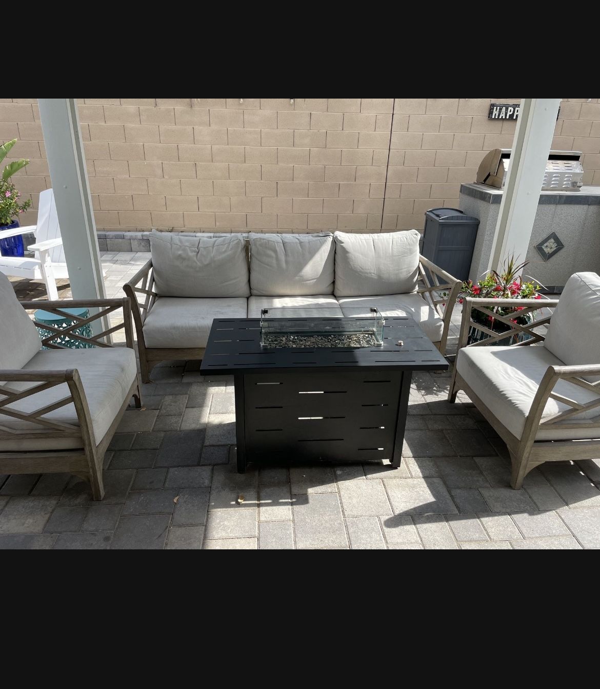 Outdoor Patio Furniture Set.