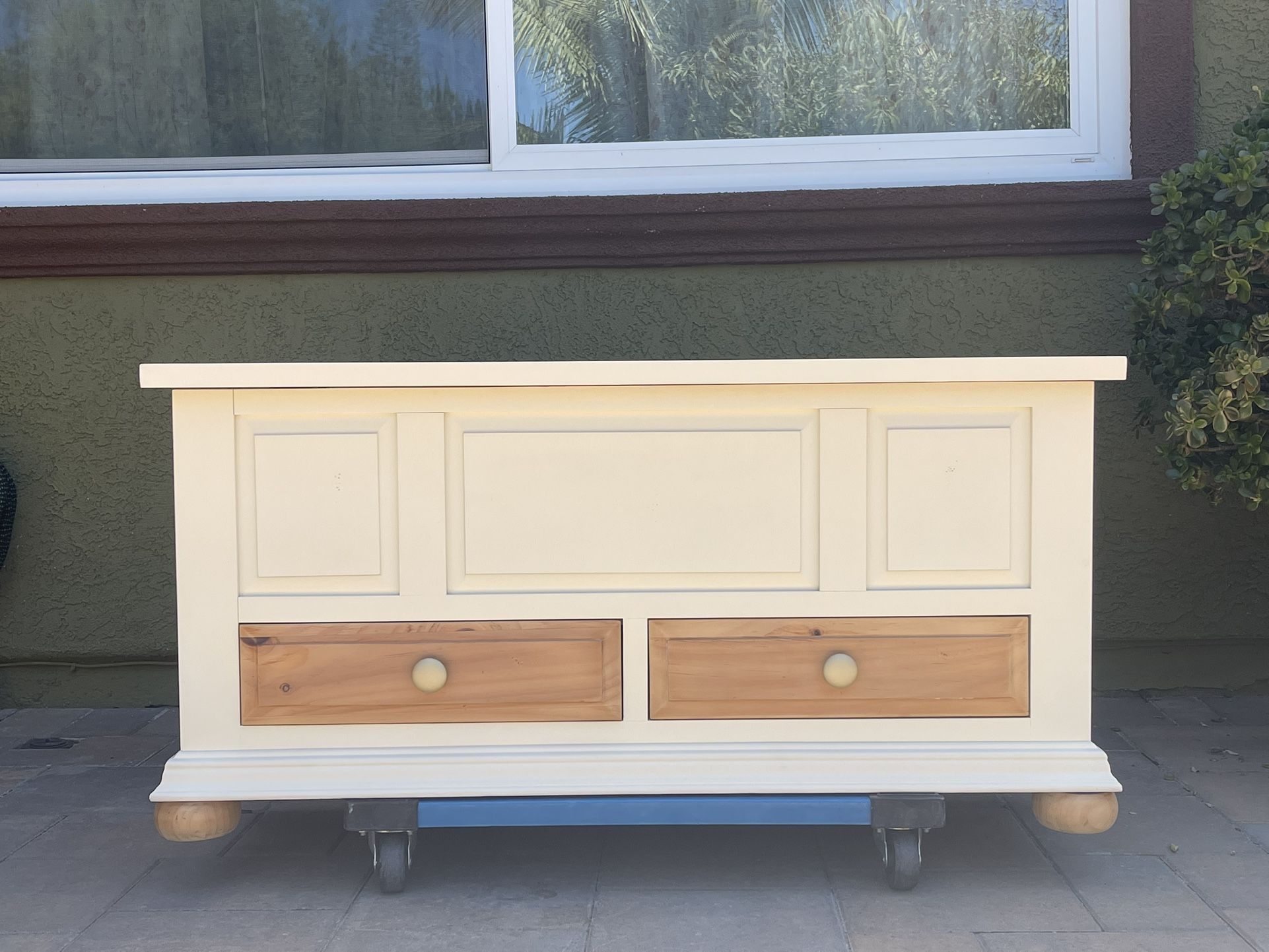 Bench Chest With Drawers