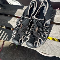 Men Shoes Size 11