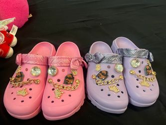 Pink and purple Snoop Dogg x Sketchers