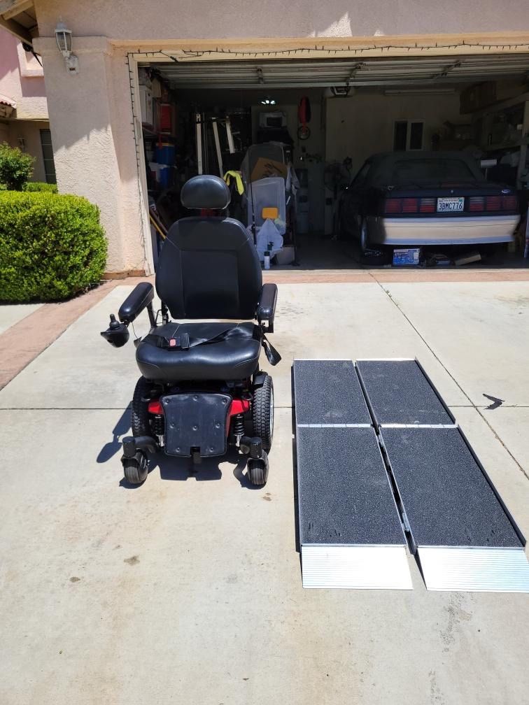Pride Mobility Jazzy 600 ES Electric Power Wheelchair + FREE Folding Aluminum Ramp
