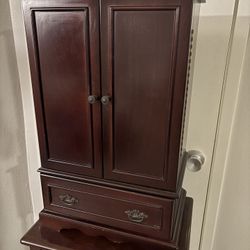 Bombay Jewelry Box With Matching Table