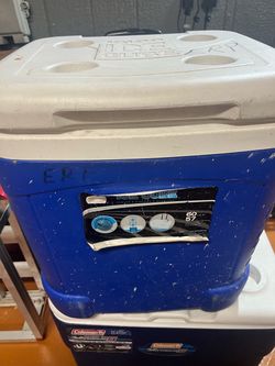 Igloo Ice chest with wheels